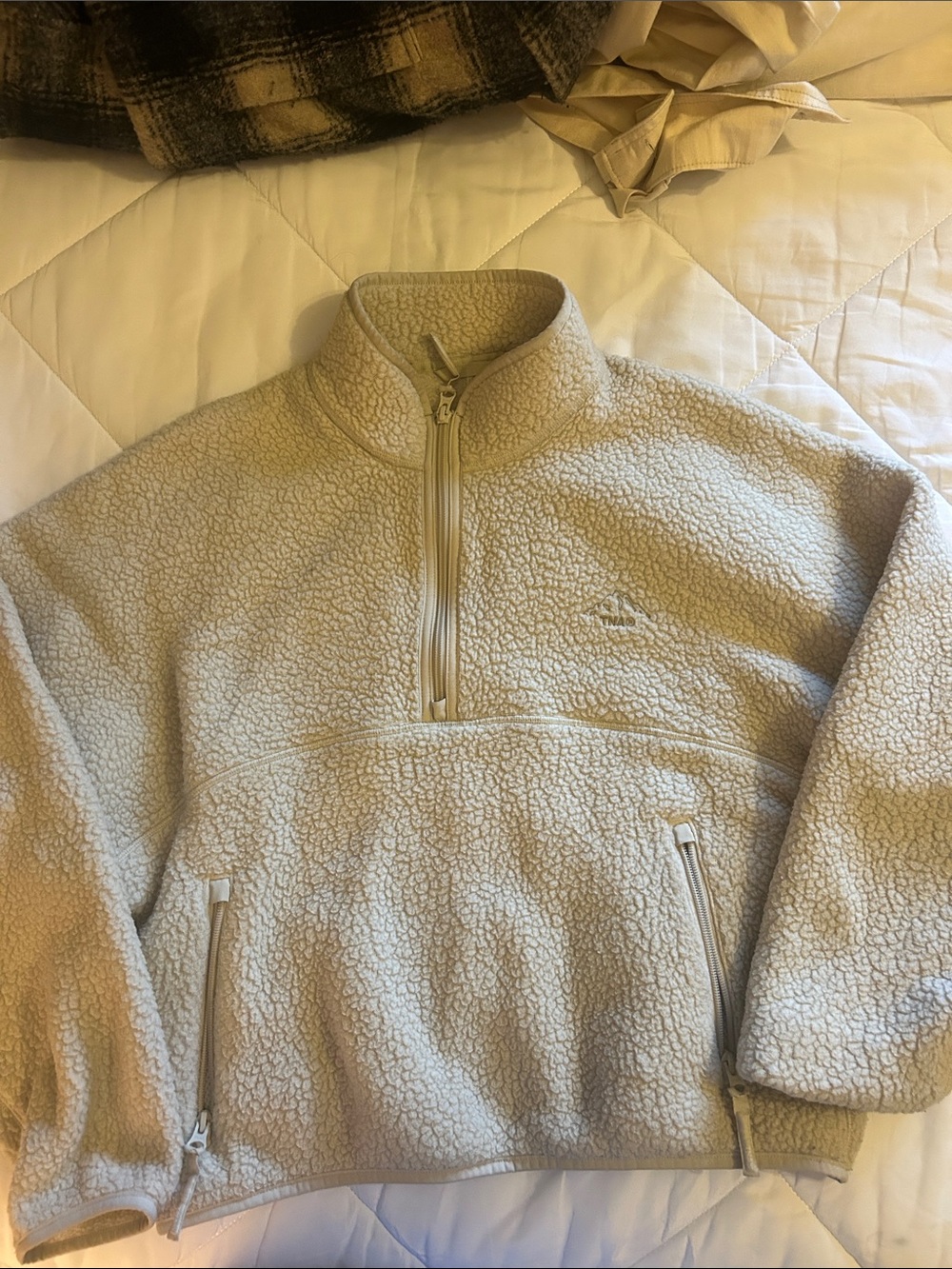 Aritzia TNA Sherpa Quarter-Zip Pullover Fleece